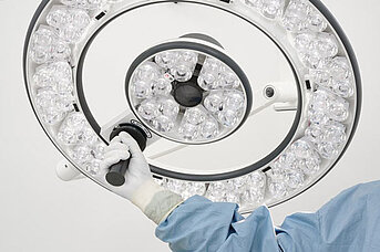 Q-Flow Intelligent Surgical Light with Camera
